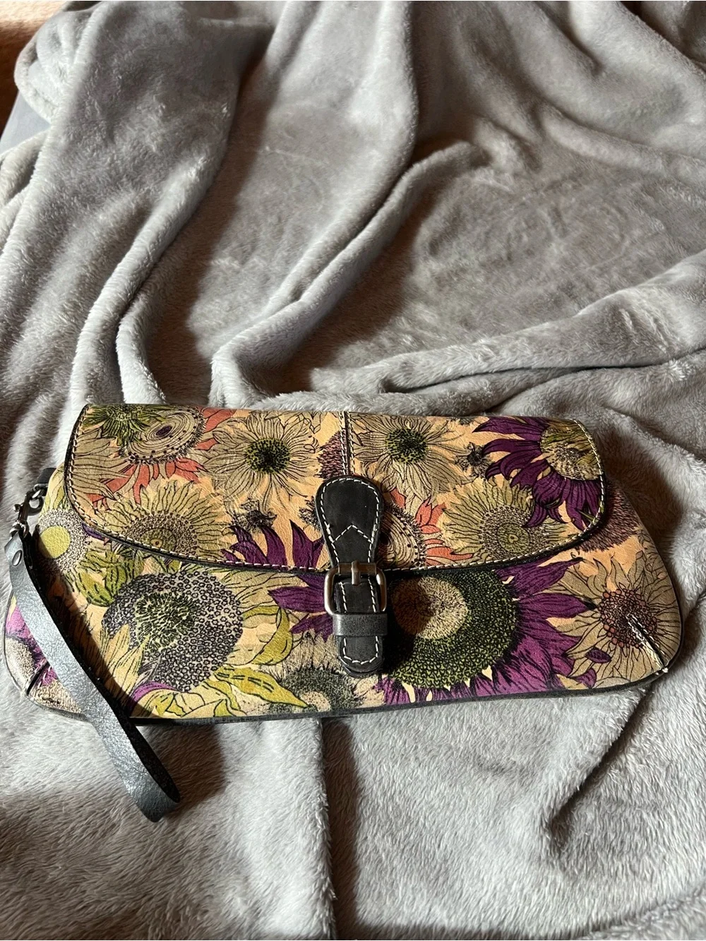 Patricia Nash Sunflower Leather Convertible Crossbody/Wristlet, good condition
